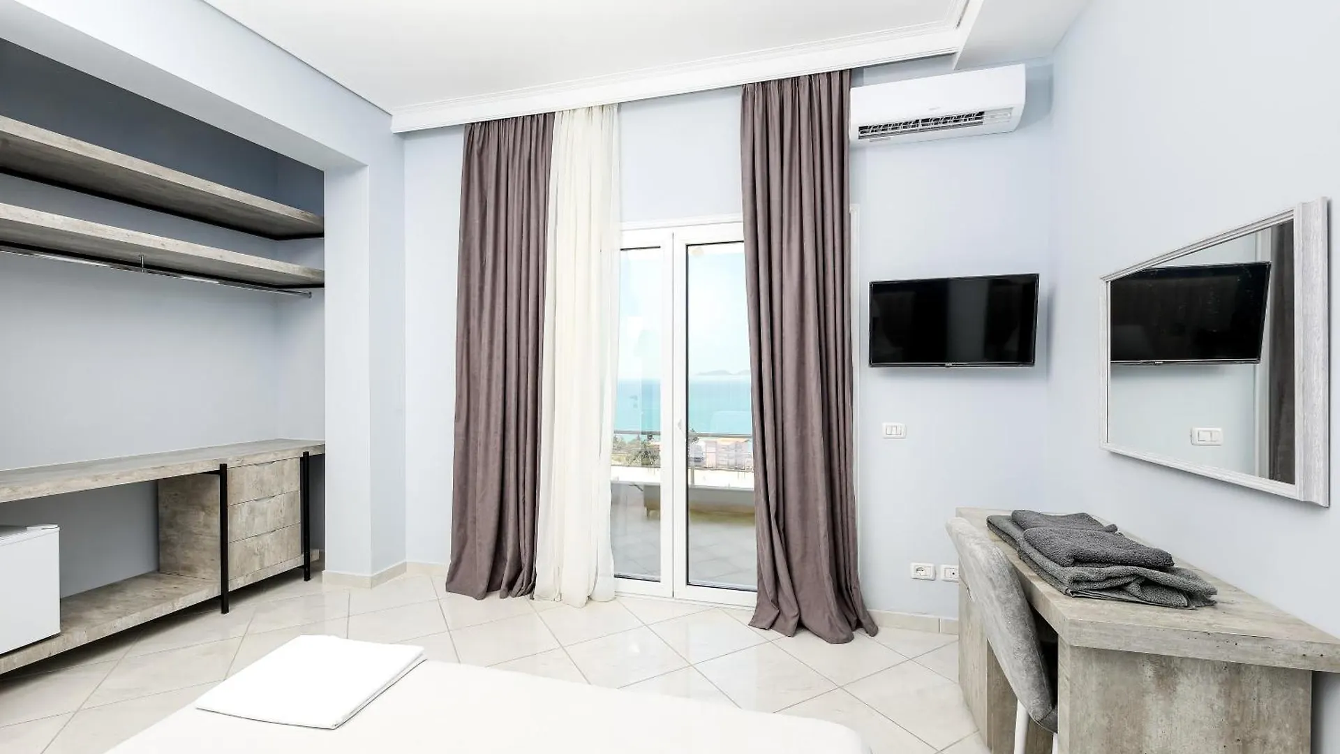 Adam Residence Free Parking Vlore Albania