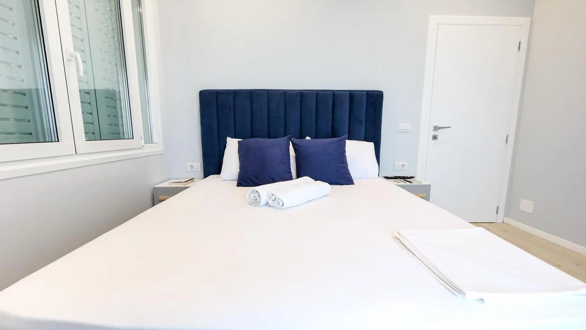 Adam Residence Free Parking Vlore